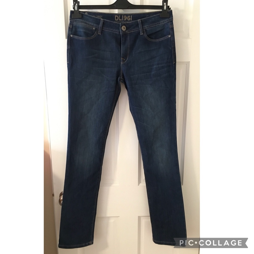 Like NEW DL 1961 Grace high rise straight jean w30